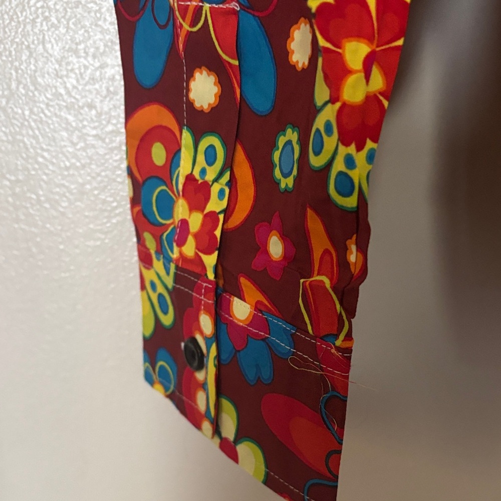 NWT men’s vibrant floral button down shirt - Picture 7 of 7